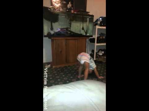 Saggy diaper twerking :)