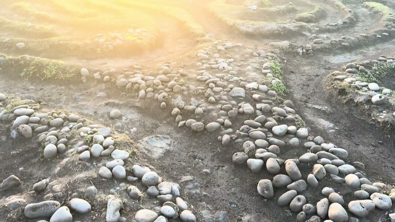 Amazing Vortex at Dragon’s Teeth in Maui Hawaii