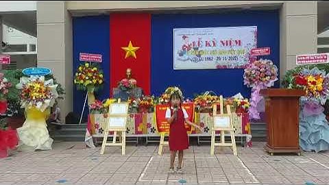 món quà tặng cô.  Huyền Diệu