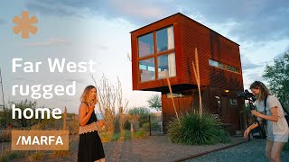 Microhome bordering the desert as refuge for writing