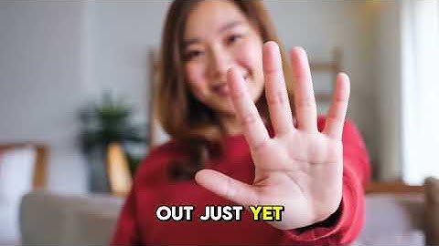 Static vs Spinning Pole: Which Is Better for Beginner Pole Dancers?