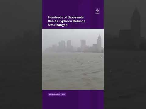 400,000 flee typhoon