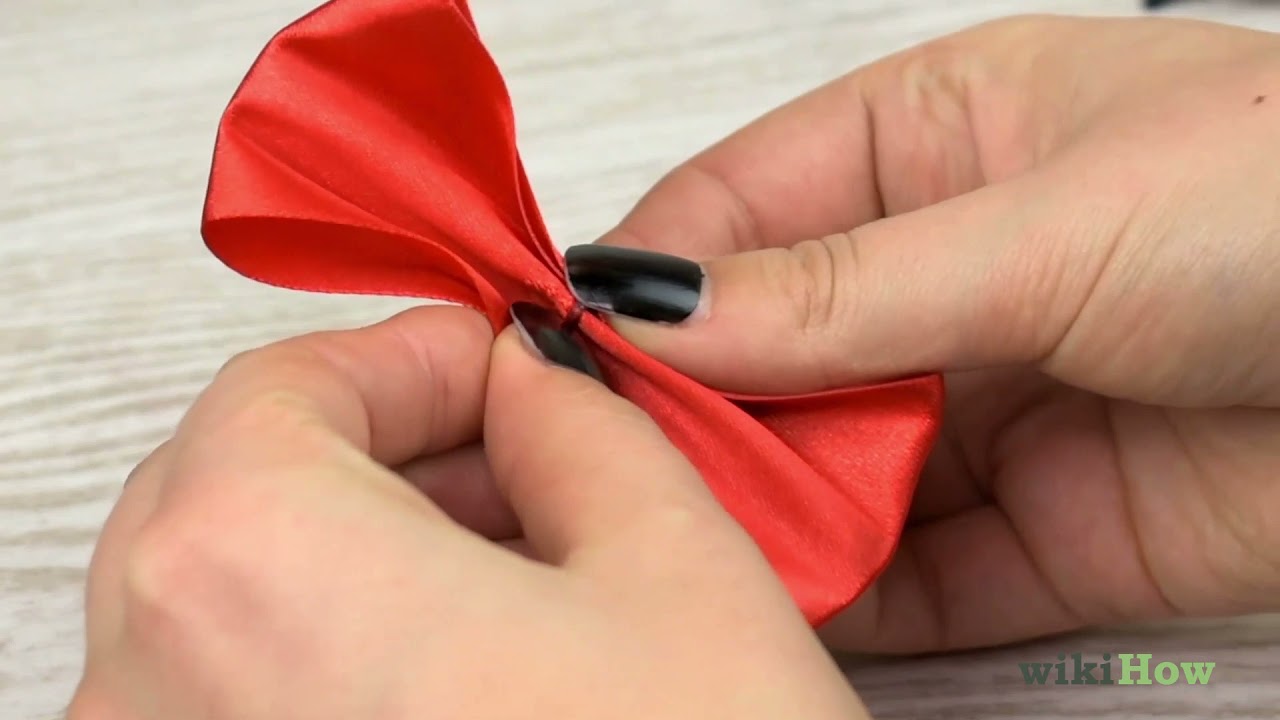 6 Ways to Make a Bow Out of a Ribbon - wikiHow