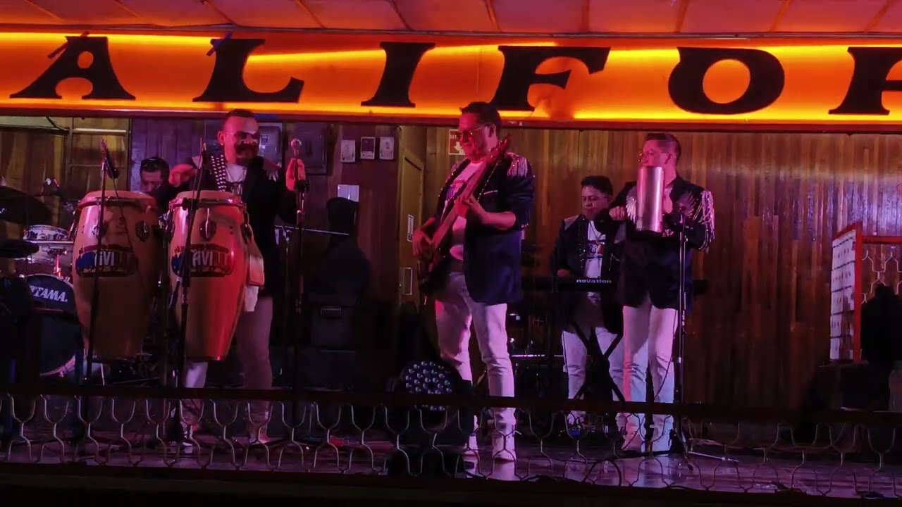 América Ávila El Nuevo Ritmo Maravilla Te , Extraño,Te Amo En Salón California Dancing Club 