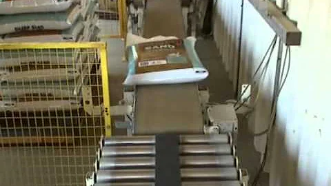 Compact Robot Palletiser from Pacepacker