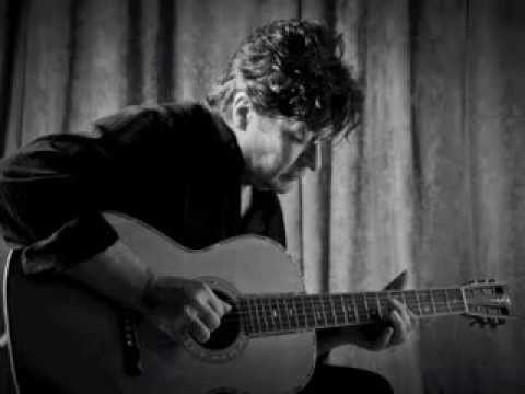 Robbie Robertson "Broken Arrow" (1987) akkorde