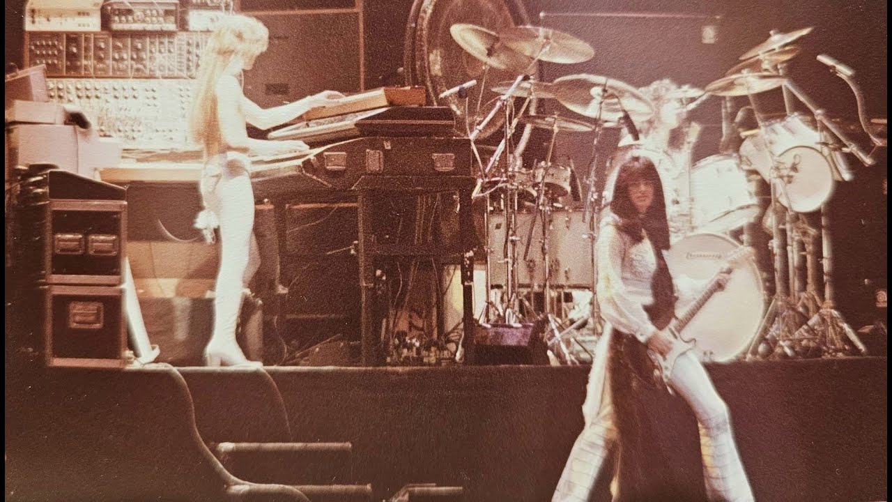 エンジェル　/ 1977年2月武道館(2公演) mqdefault.jpg
