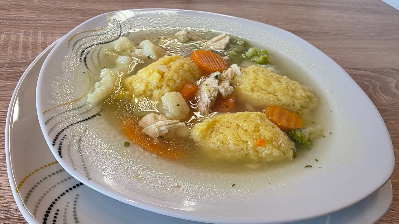 PRVAK MEĐU SUPAMA 🥣 | Domaća supa sa knedlama kao kod nane