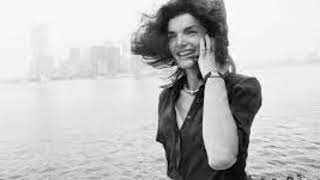 Why Jackie Kennedy Quietly Burned Personal Letters and Photos Before She Died