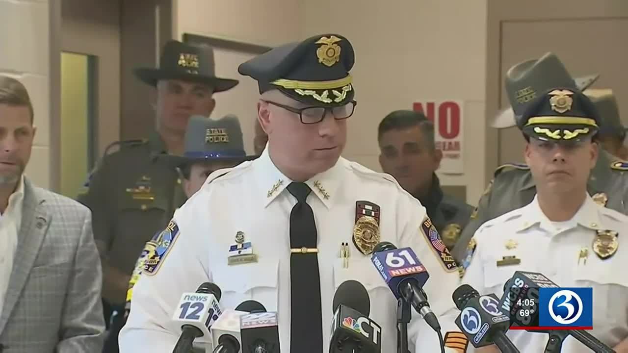 Community remembers Bristol officers killed in ambush - YouTube