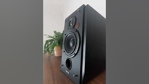 Aero Chord - Surface vs EDIFIER R1855DB