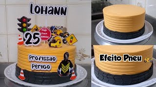 Topo Motoqueiro no bolo perfeito de @frcakesgourmet