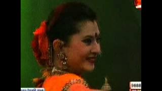Ebar Pujoy Chai amar benaroshee saree performed by Labonno & Nipu