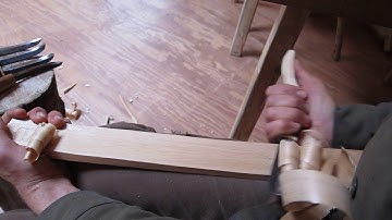 Crooked Knife / Mocotaugan in use - the big shavings