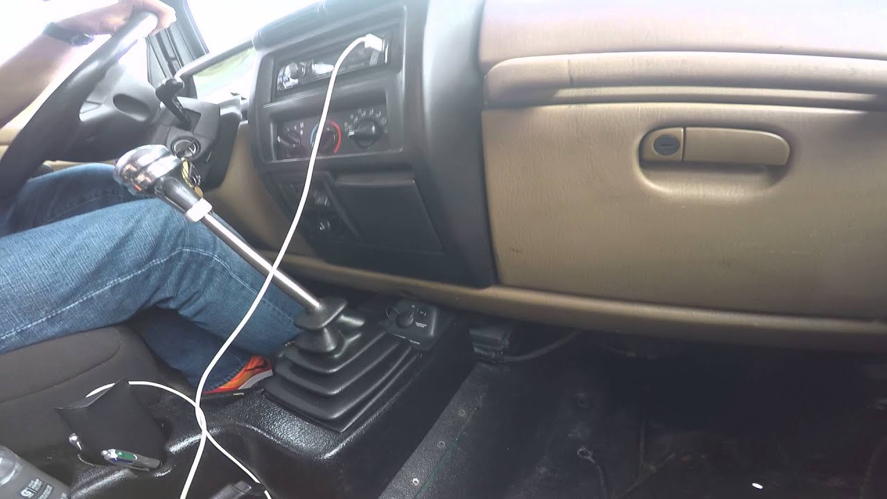 Jeep spinning/grinding noise YouTube