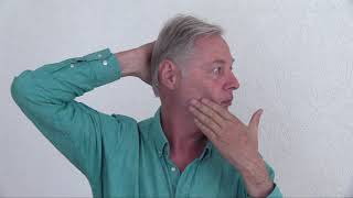 Zelfbehandeling Van Beperkte, Al Dan Niet Pijnlijke Draaiing Van De Nek