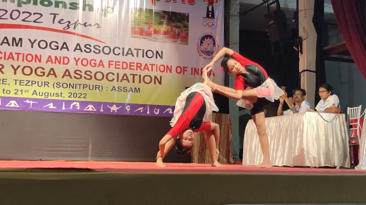 Artistic Yoga Pair // Yoga competition // #artisticyoga #bhargabyoga ...