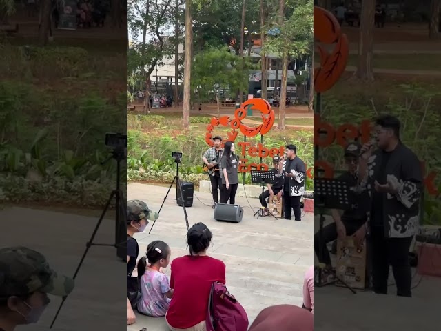 Impact unity concert pop up ke taman-taman Jakarta; salam buat teman teman di Tebet class=