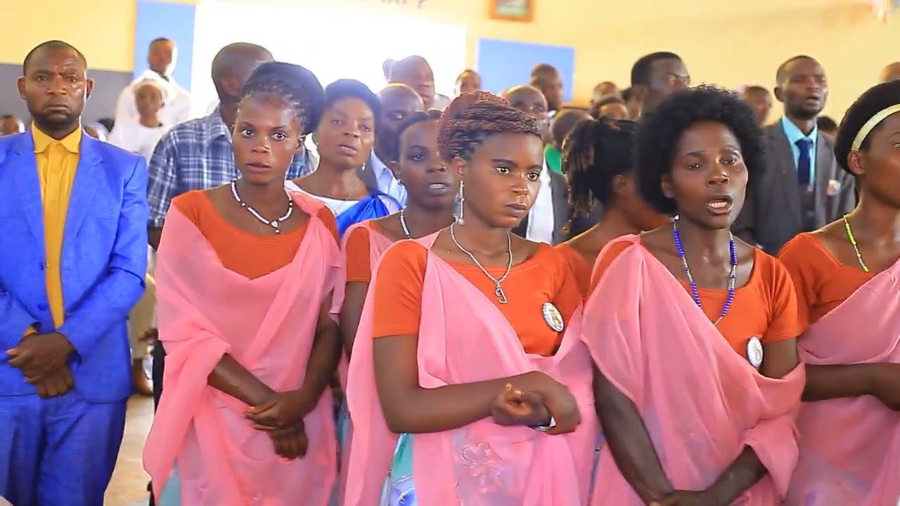 KUMUNSI MUKURU WA KRISTU UMWAMI IMUSHAKA CHORALE SEINT BERNADETTE YAHATAMBUKANYE UMUCYO.