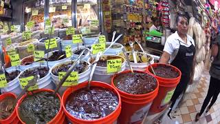 Los Angeles California'da Meksika geleneksel pazarı.