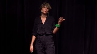 A luta pela equidade de gênero | Joanna Burigo | TEDxLaçador