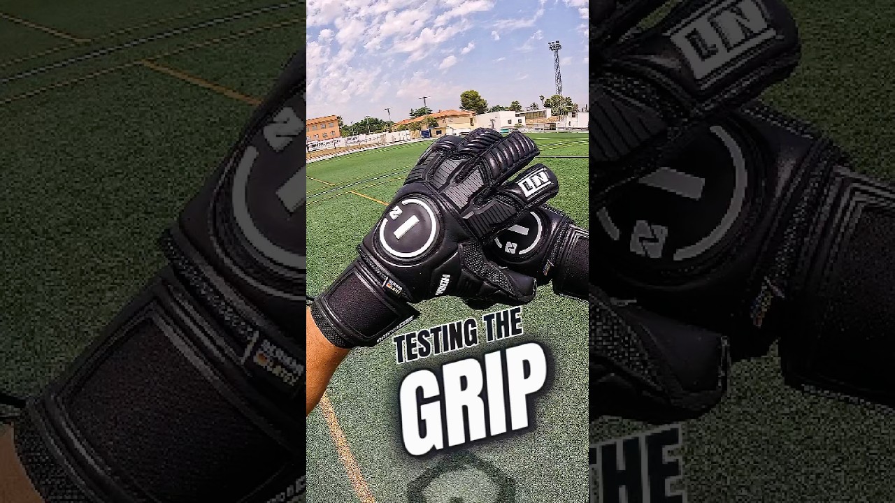 🛡️ 𝗣𝗥𝗢𝗧𝗘𝗖𝗧𝗜𝗢𝗡 & GRIP 🤚With our Horus 2.0 model, feel total confidence in every save 🔐