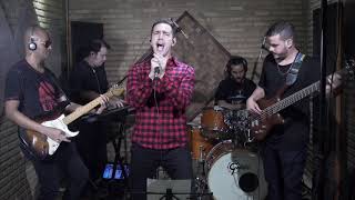 QUEEN : The show must go on ( Live cover by LUMINA FIVE).