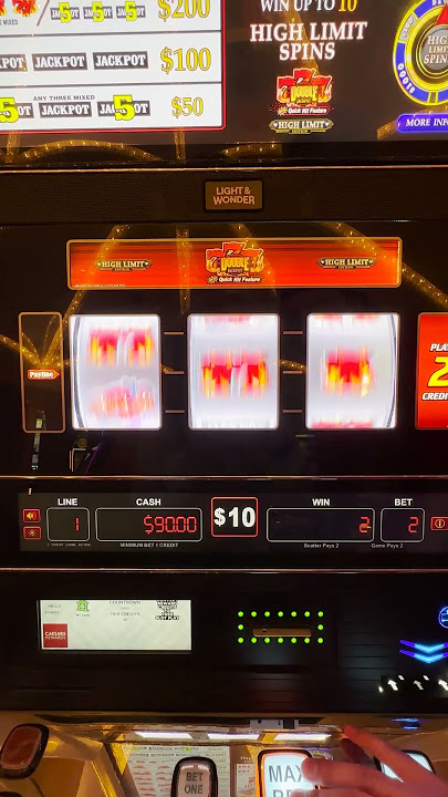 Please Let Me Hit It ONE TIME!!! #lasvegas #slots #gambling
