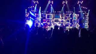 Joan Jett - Cherry Bomb - Live @ The Forum - 08/23/2016 (MN)