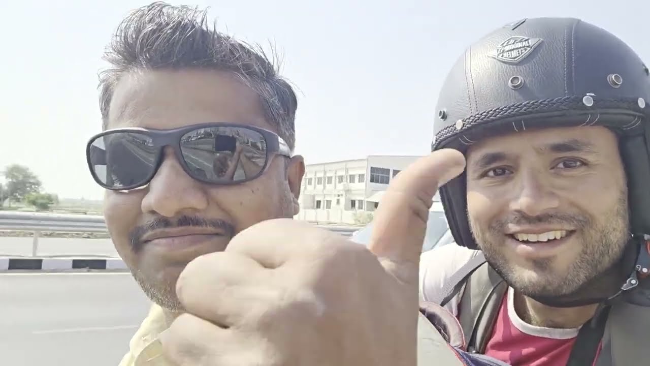 Hitchhiking in India | Opera Singer on the Road (Ahmedabad → Udaipur)