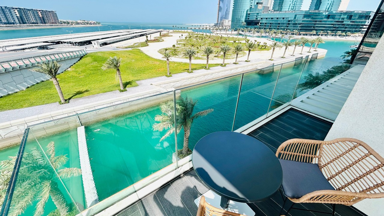 Bahrain Sea view large Twi bedrooms in Harbor row