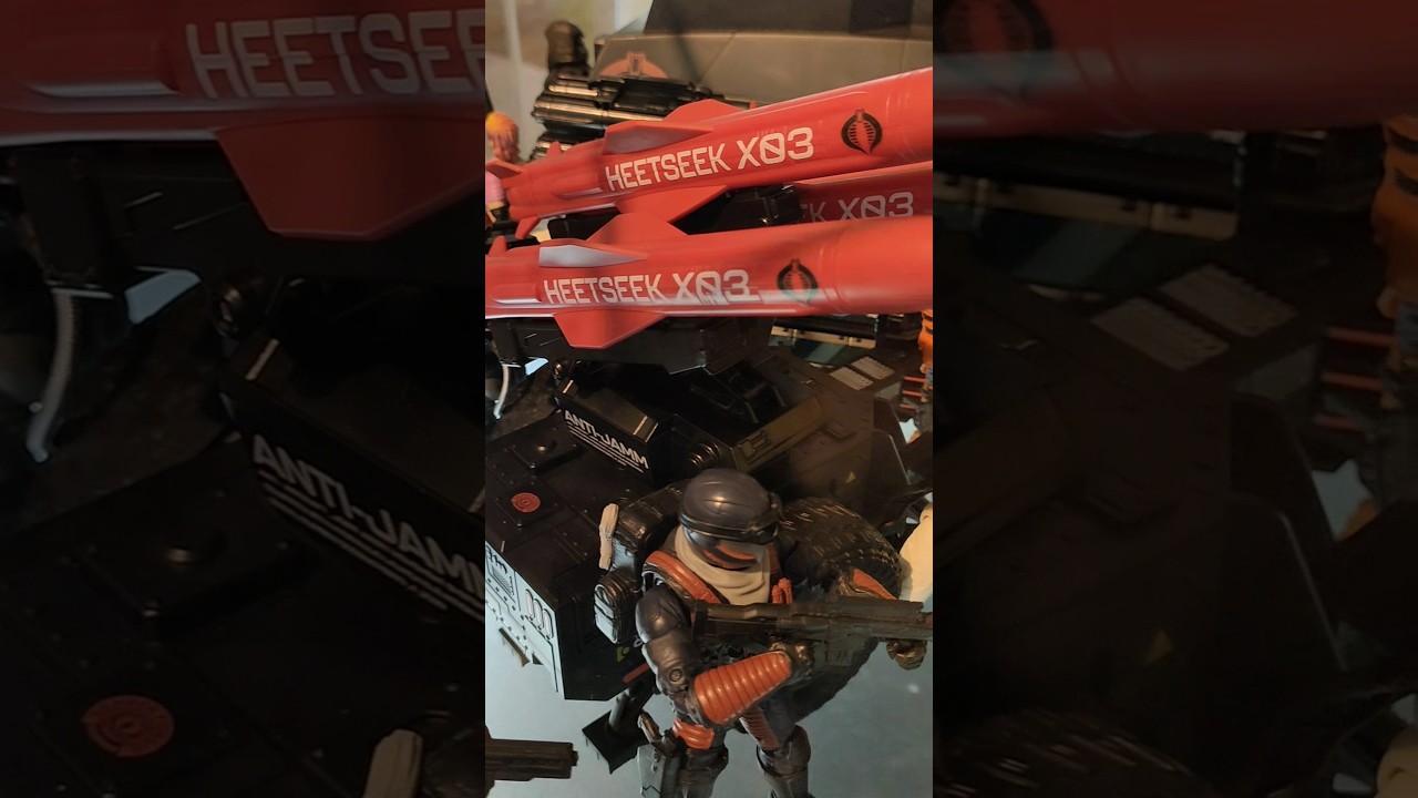 G.I.JOE Classified Cobra HISS Techno-Viper & Heetseek Missile System by Hasbro 