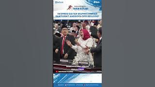 Ekspresi Datar Wapres Gibran Saat Lihat Anggota DPR Berjoget Ria Usai Sidang Tahunan