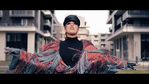 Csondor Kata X Curtis - BOSSZÚÁLLÓK (Official Video)