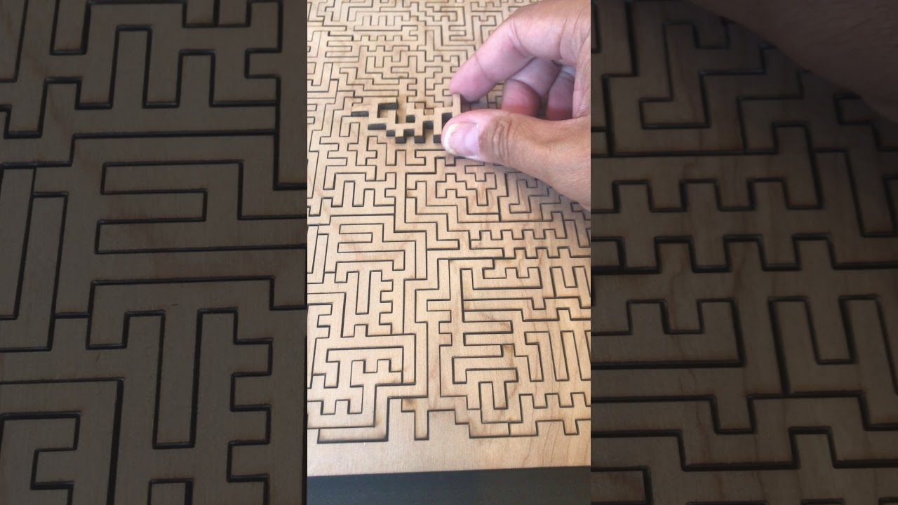 Mind Bending Aztec Labyrinth Puzzle - Madness (400 Pieces)