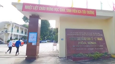 Tân sinh viên K24 nhập học