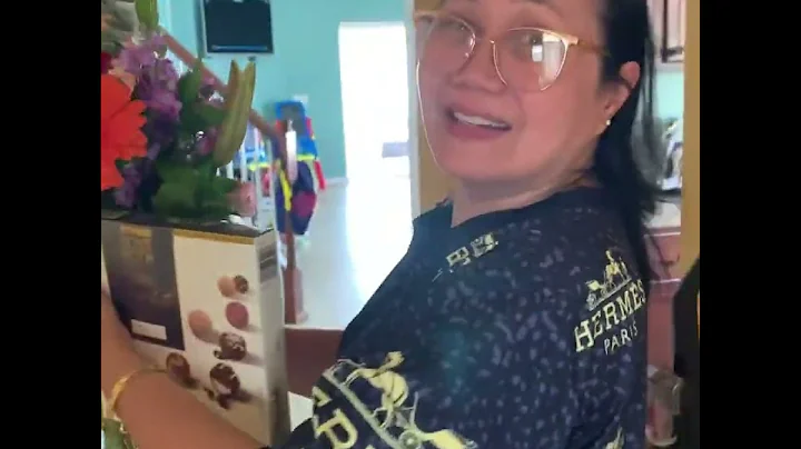 AMAZON DELIVERY?/ 3YEARS ANNIVERSARY SURPRISE | Do...