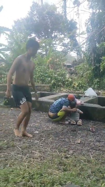 seru mandi di kolam Sember mata air jernih#fypシ゚viral #fypviral #fypyoutube #fyp