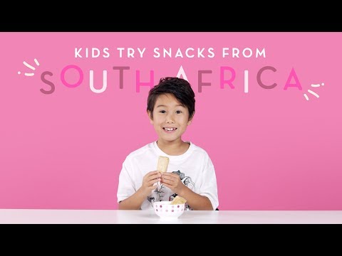 kids-try-snacks-from-south-africa-|-kids-try-|-hiho-kids