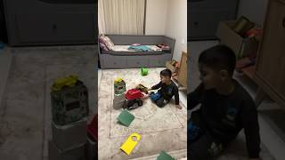 Ramazan Yiğit Oyuncaklarını Tanıtıyor #oyun #oyuncak #çocuk