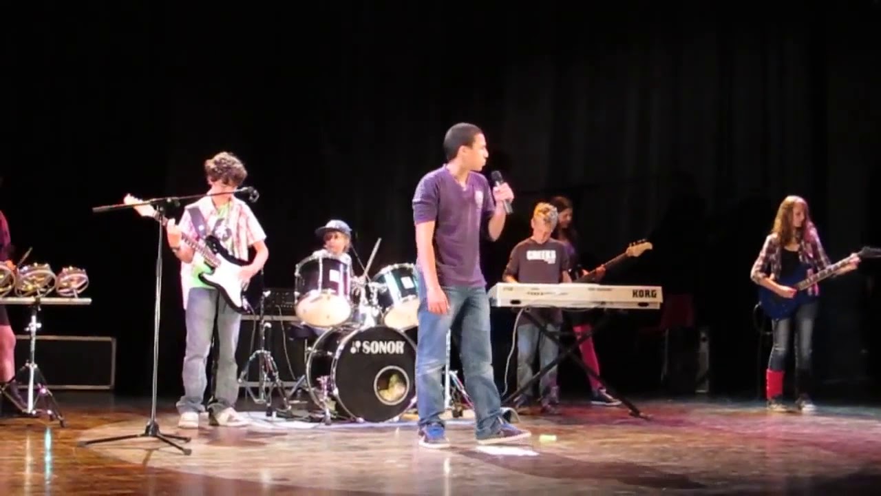 Les purples au festival jeunes en scène des Francas mai 2012 a Forcalquier