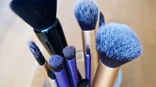 メイクブラシを簡単にきれいにする方法 - DIY Beauty - Guidecentral