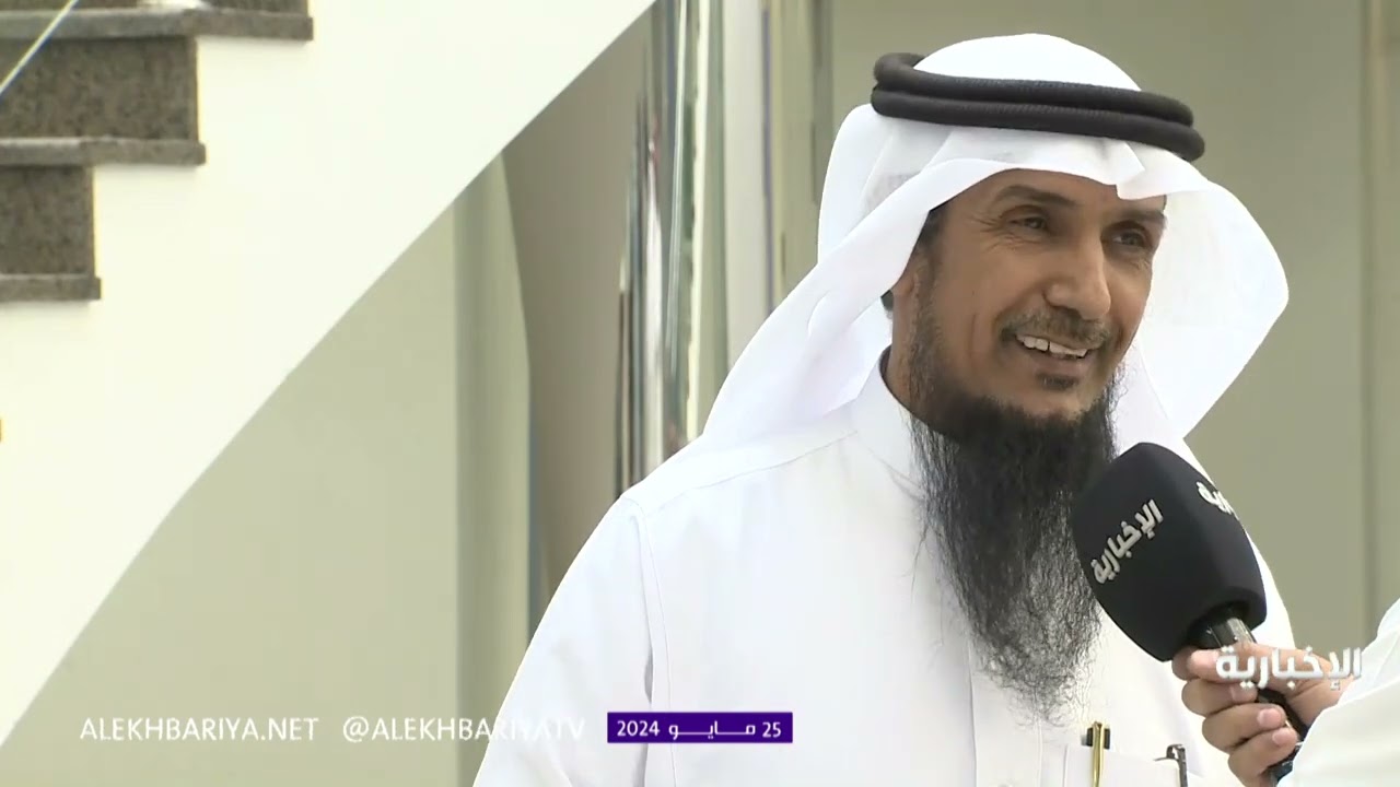 معلم يهدي طلابه دراجات هوائية بقيمة تجاوزت 40 ألف ريال