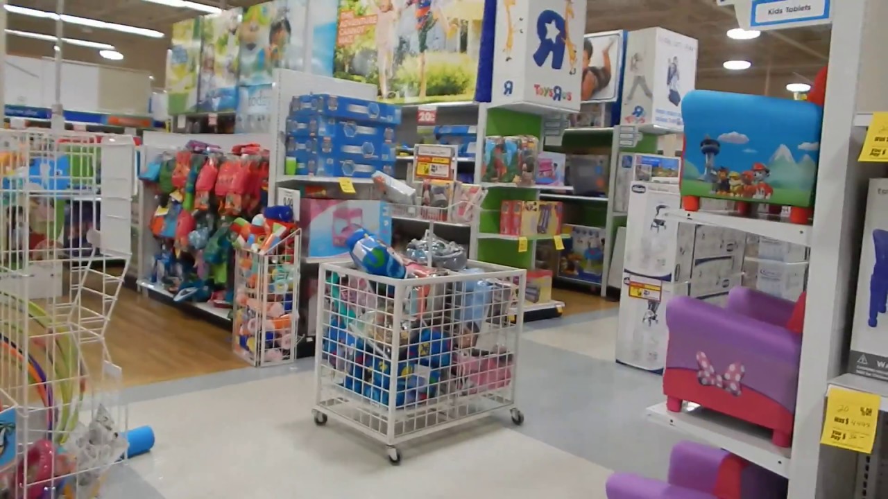 Babies R Us store w/ Reborn Baby Twins 