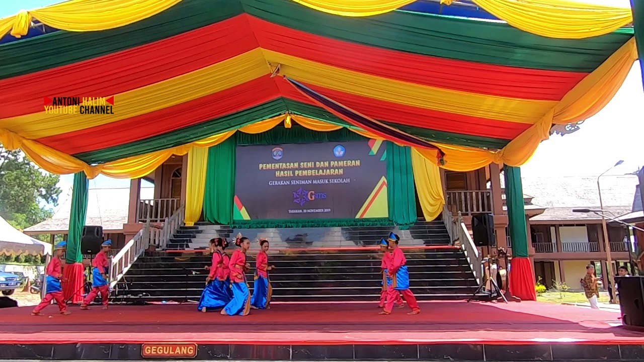 Penampilan SDN 026 dan SDN 008 di pentas Seni GSMS