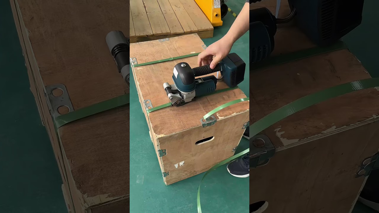 High efficiency wooden box packing.  