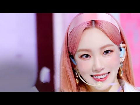 [4K] Taeyeon 태연 - 'Weekend' Stage Mix (교차편집)
