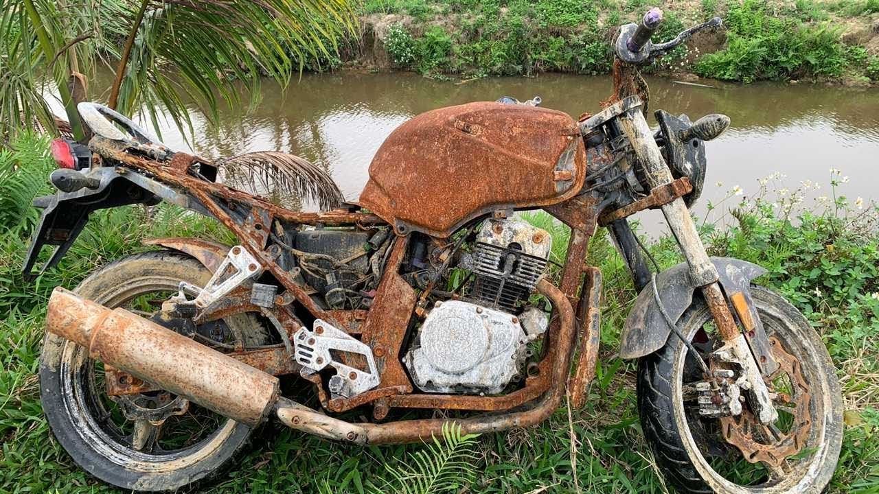 Restoration BMW racing motorcycle old | Restoring motorbike standing