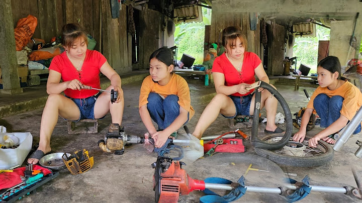 The two sisters help neighbors repair lawn mowers, patch motorbike tires, and earn extra income.