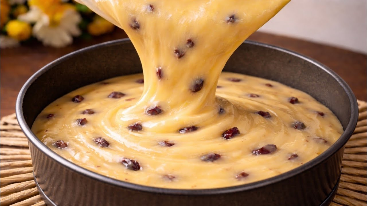 Простой и быстрый йогуртовый пирог с 1 яйцом: мягкий и очень вкусный рецепт.